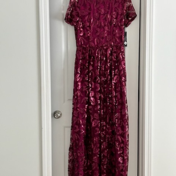 Tahari Formal-Evening Dress, Sequin,  Fuchsia  / Magenta, NWT Size 10 - Picture 2 of 8
